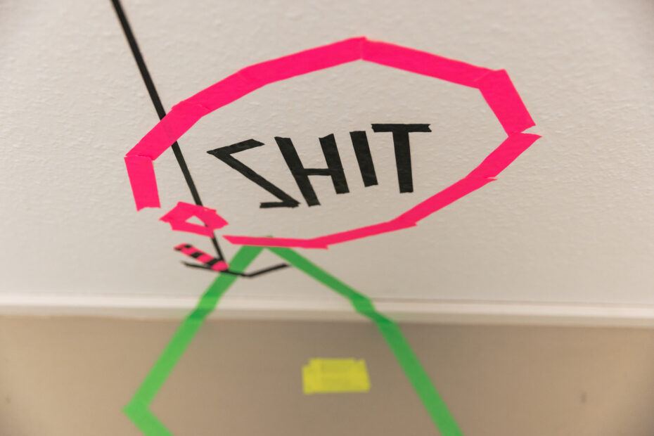 Das Wort "Shit" einmal in Tape-Form Bild: Fabian Siefert